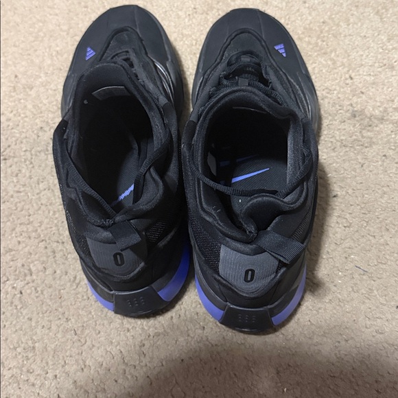 Adidas Dame 9 Shoes - Picture 3 of 6